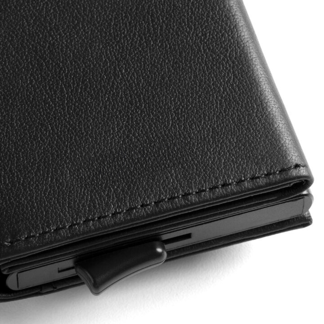 VaultSkin SlimLock-plånbok – RFID-skyddad, kortåtkomst med ett tryck