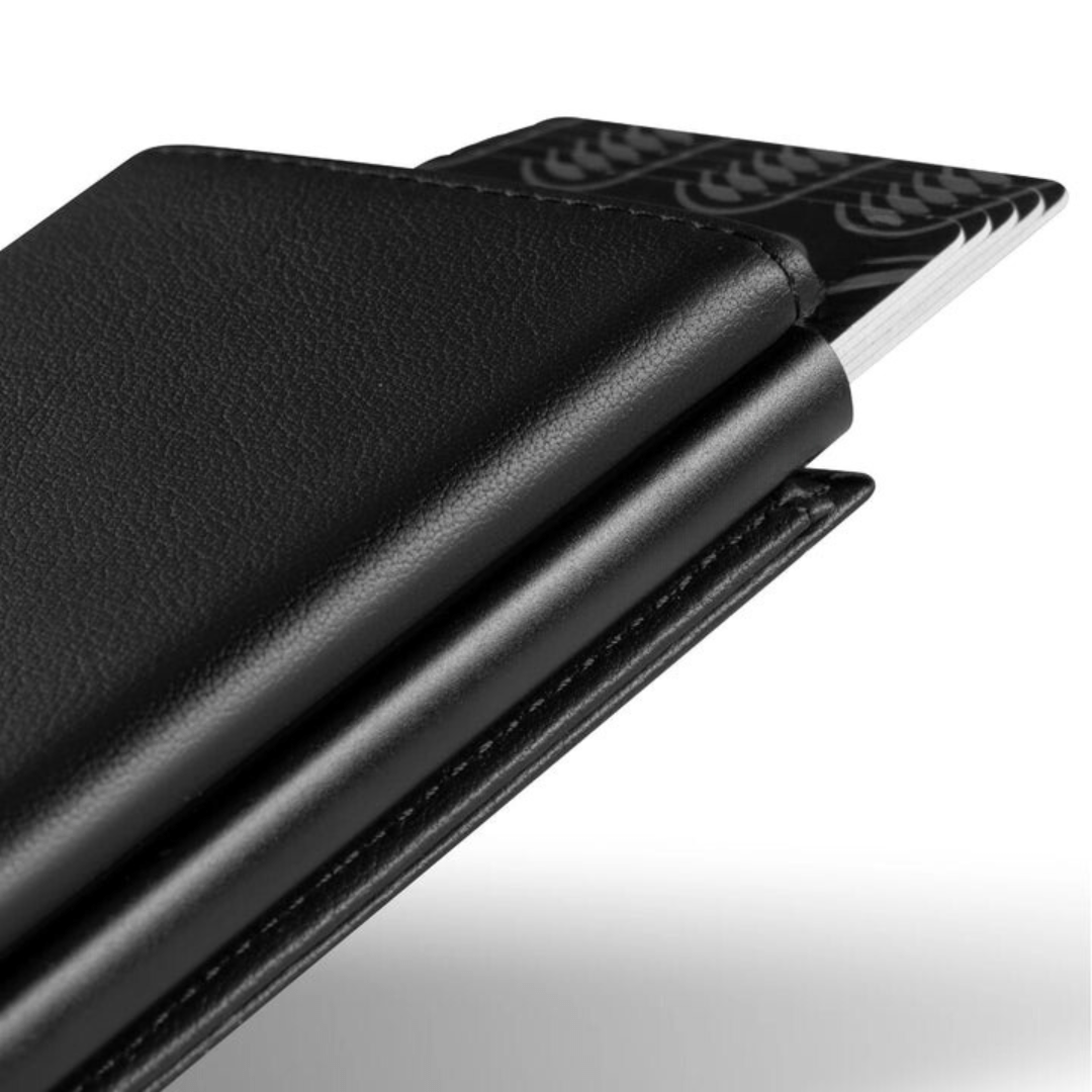 VaultSkin SlimLock-plånbok – RFID-skyddad, kortåtkomst med ett tryck