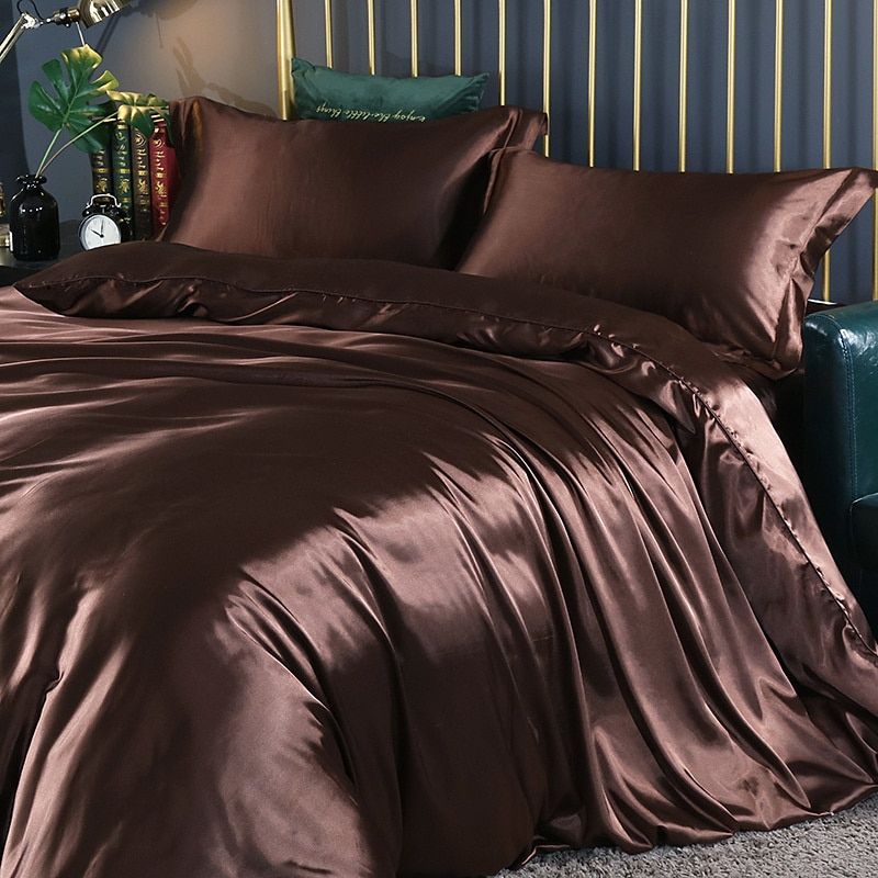 Opulent Dream Silk Bäddset – 4-delat täcke, örngott och lakan