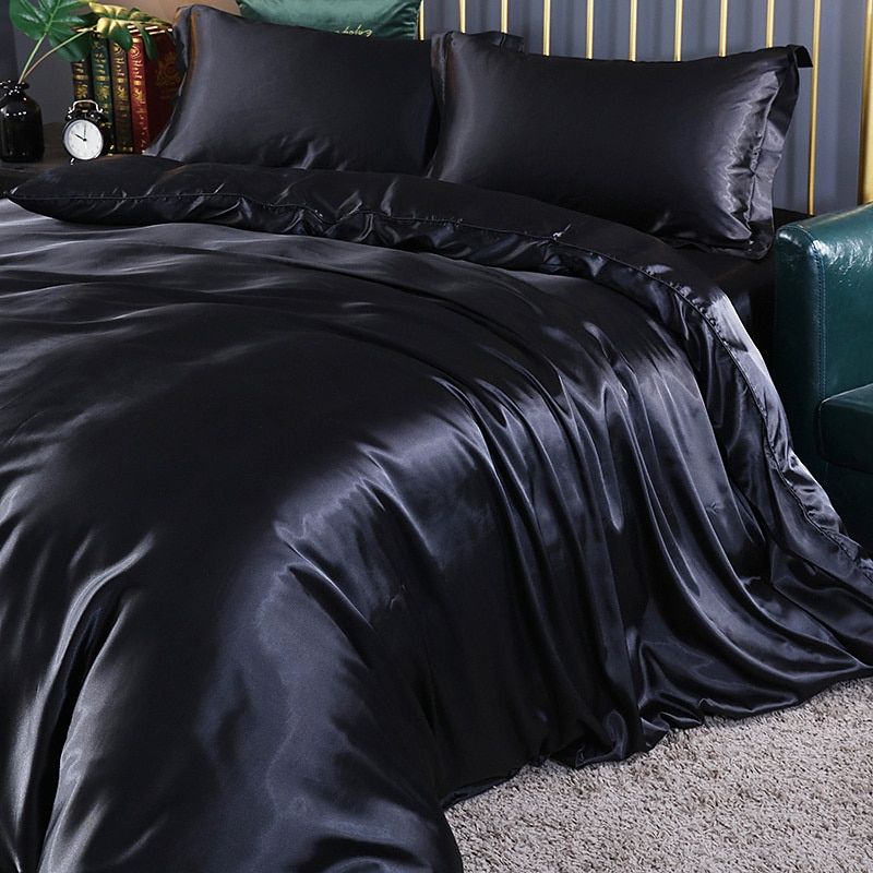 Opulent Dream Silk Bäddset – 4-delat täcke, örngott och lakan