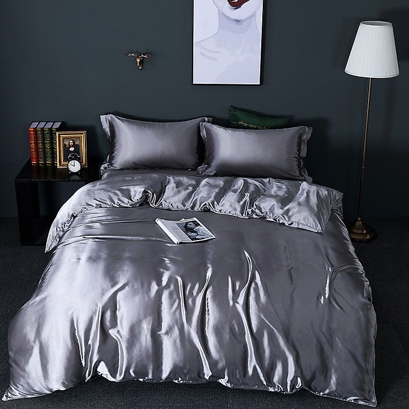 Opulent Dream Silk Bäddset – 4-delat täcke, örngott och lakan