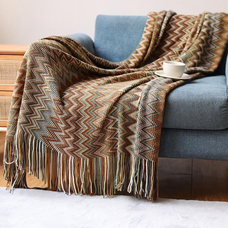 LoomWrap | Bohemisk stickad randig pläd - mysig och stilfull heminredning