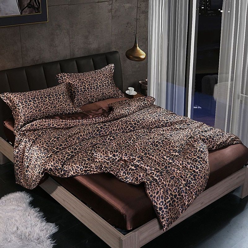 Opulent Dream Silk Bäddset – 4-delat täcke, örngott och lakan