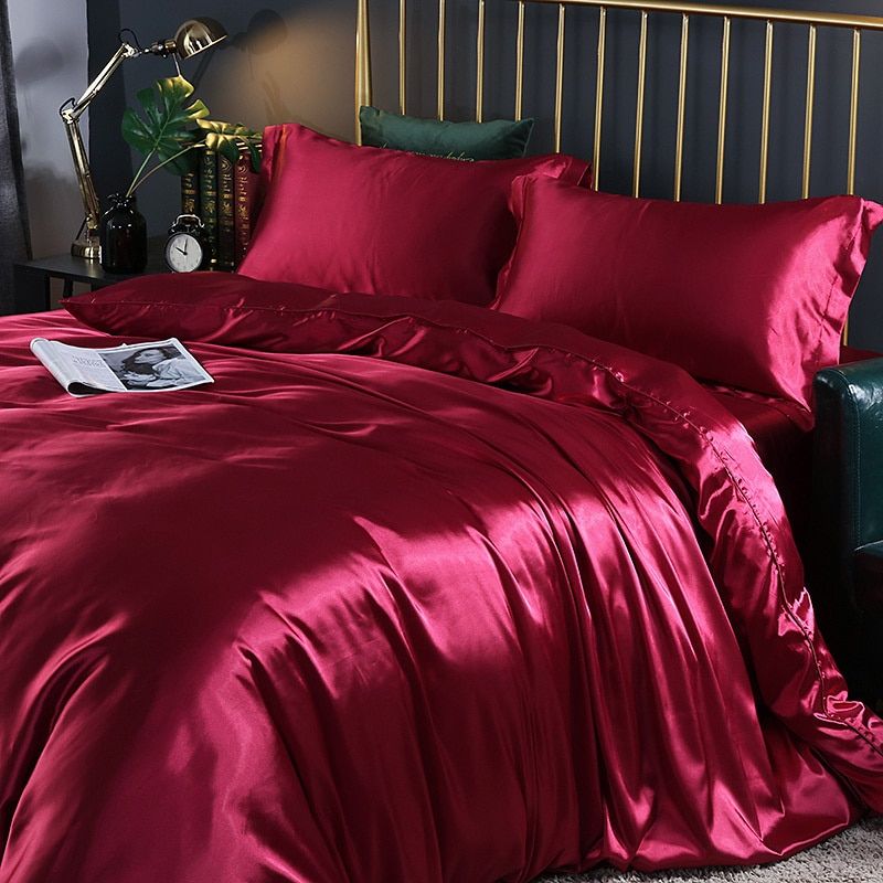 Opulent Dream Silk Bäddset – 4-delat täcke, örngott och lakan
