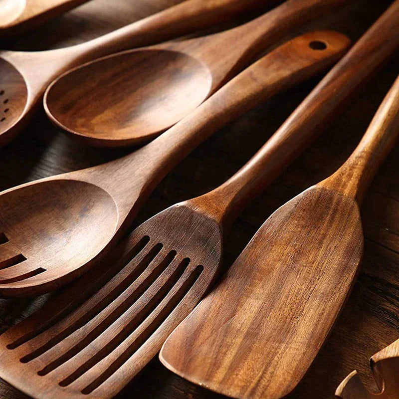 NatureWood Teak Köksredskap – Hållbar Stil för Vardagsmatlagning
